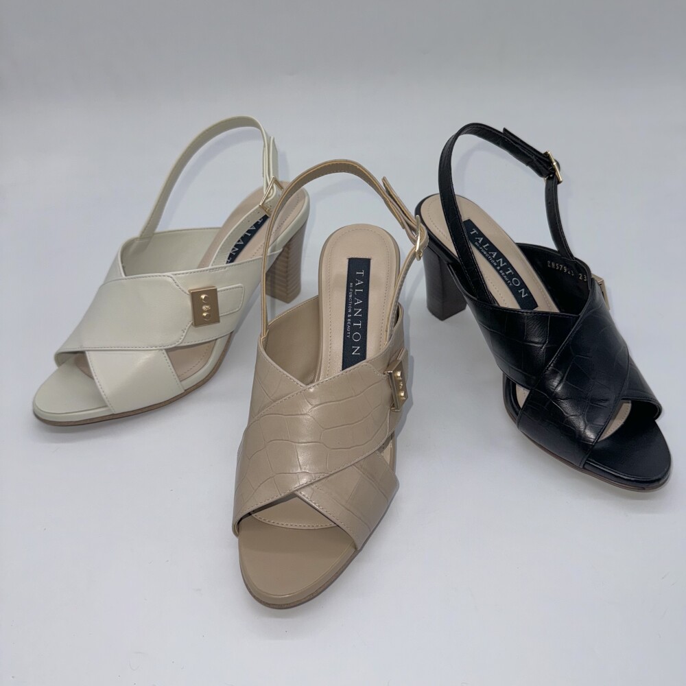【タラントン】秋まで大活躍♪サンダルのご紹介👡