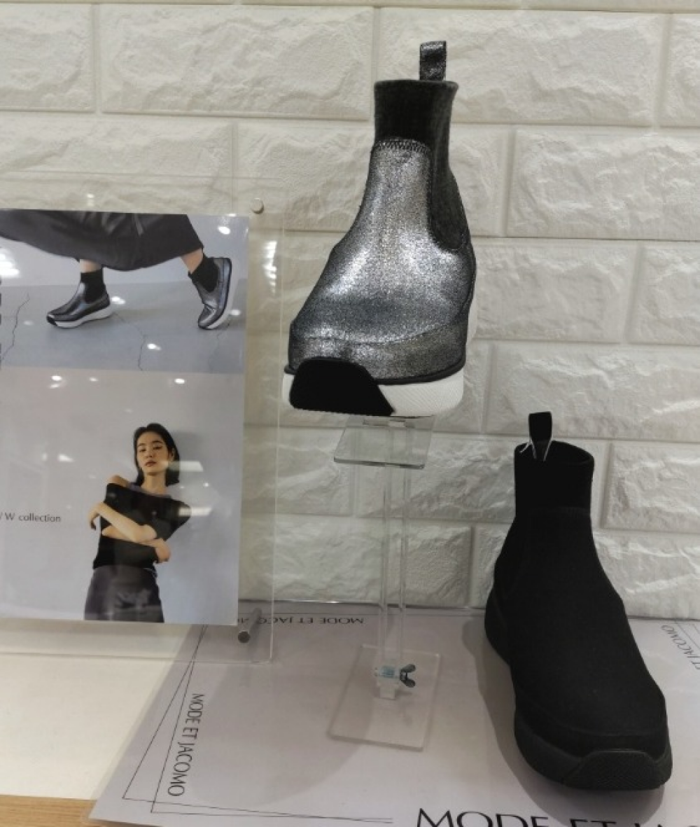 【秋冬の新作】大人のスニーカーブーツ✨【きれいめにも】