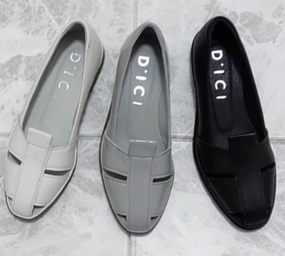 【ディッシィ】🌼グルカ風オープンパンプス✨