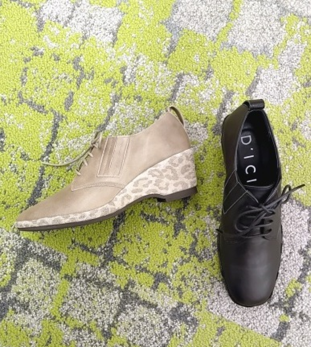 【ディッシィ】レースアップシューズ👞入荷【復刻版】
