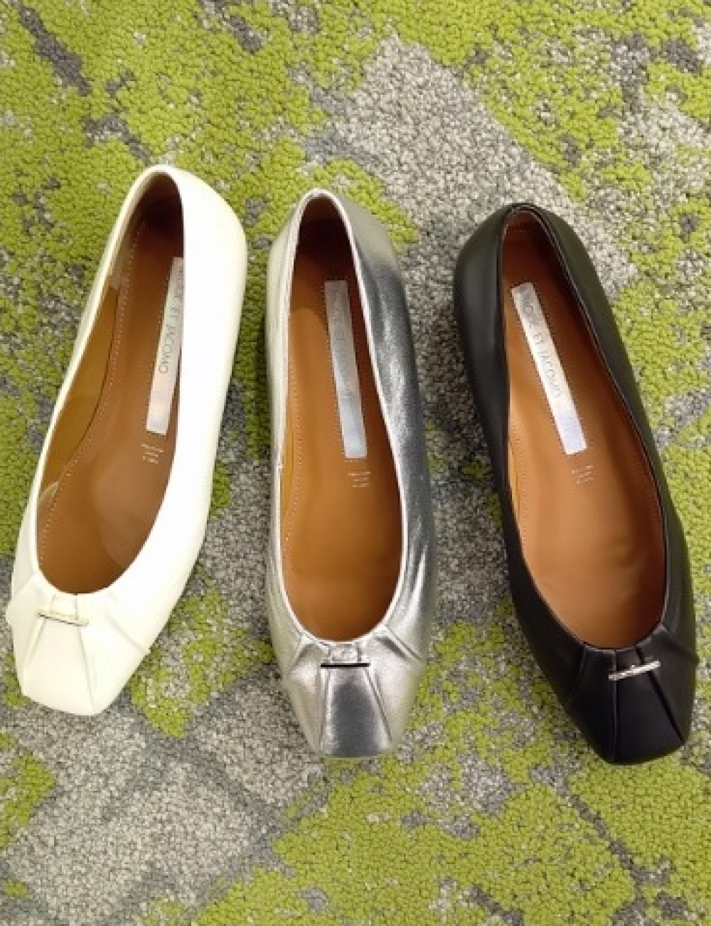 【新作入荷】柔らか履きやすいフラットシューズ🍀