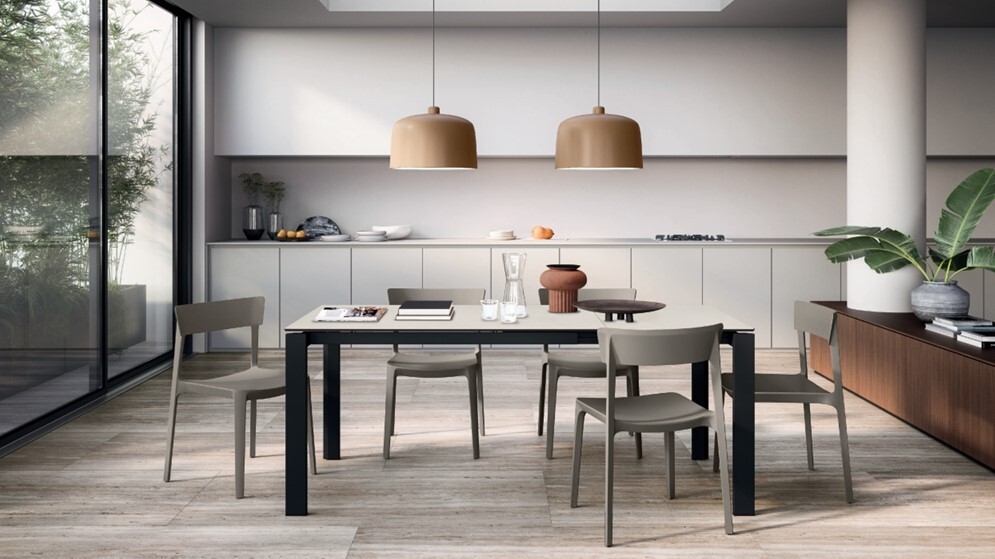 🐥Calligaris🐥日本のご家庭にマッチするサイズのダイニングテーブル　DUCA