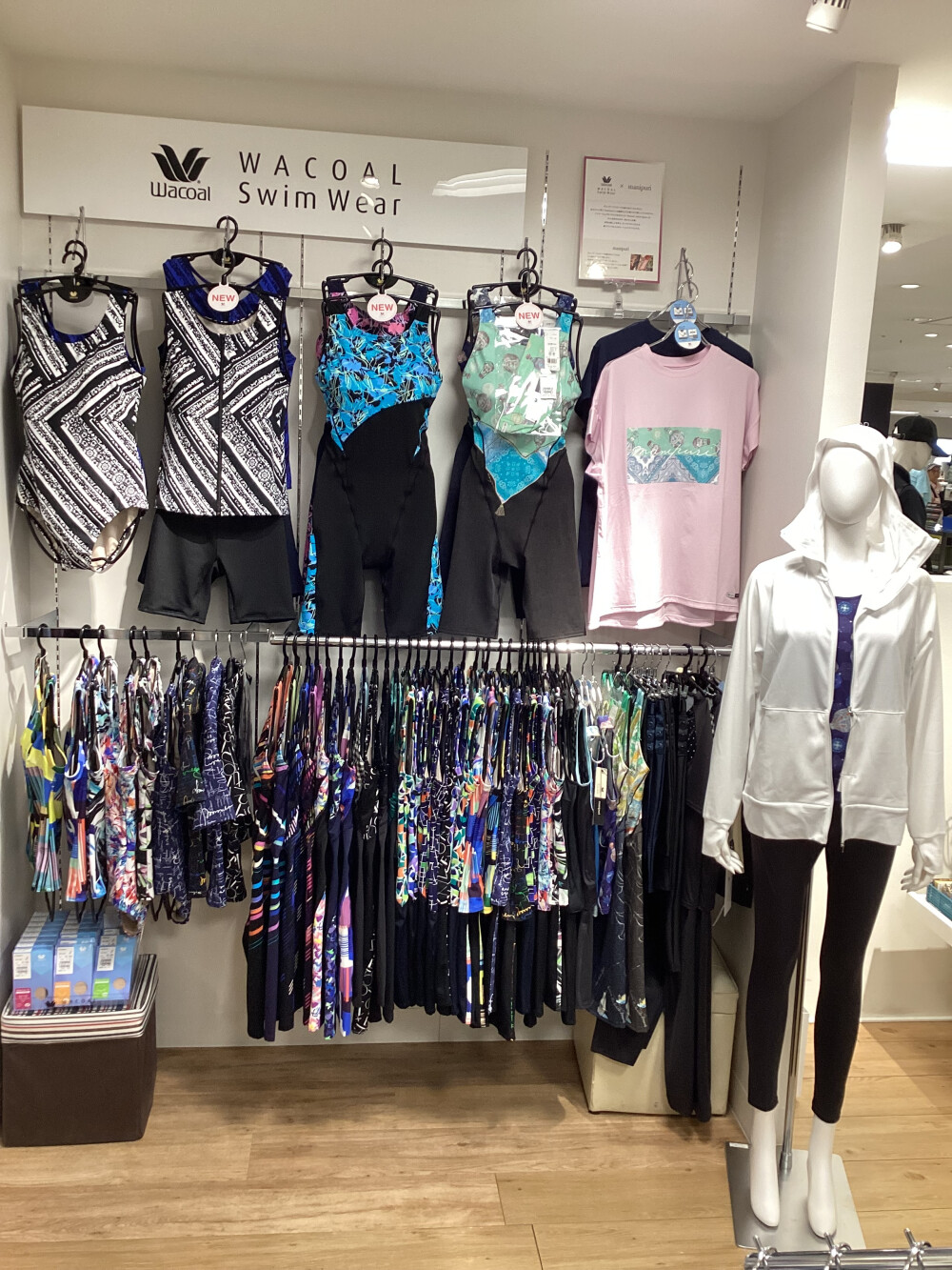 WACOAL Swim Wear
