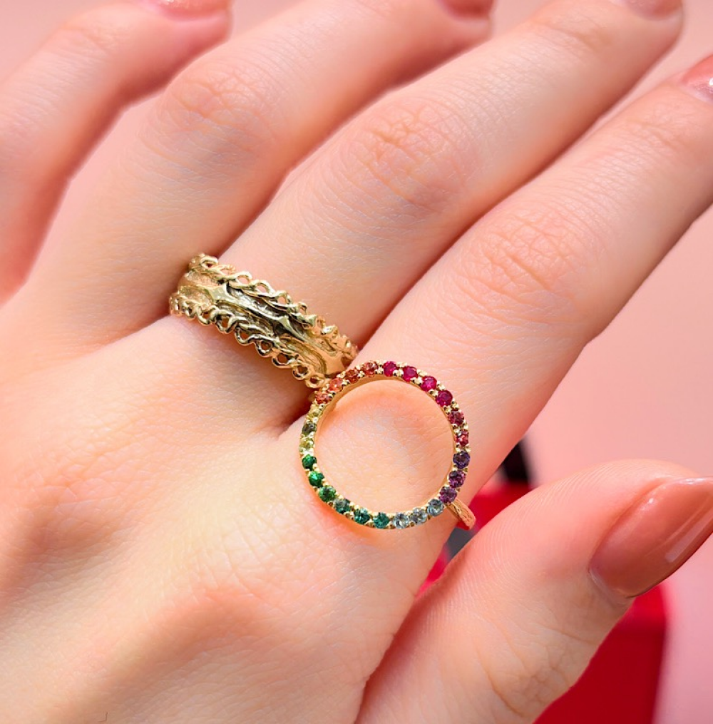 ネイルと楽しむ、手元のレイヤード【KAORU】