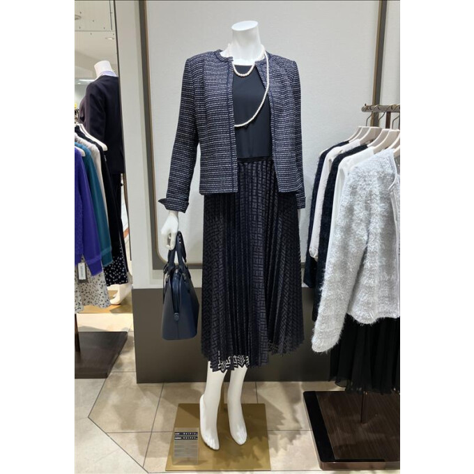 【4階婦人服】オケージョンスタイル♪頼れる”きちんと”ジャケット