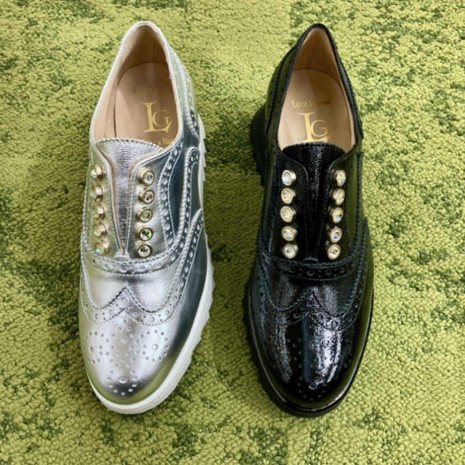 ＆SELより人気シューズのご紹介🤍