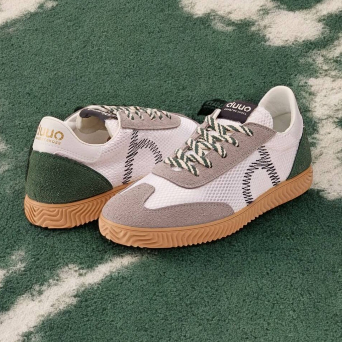 &SEL.新作スニーカーのご案内👟