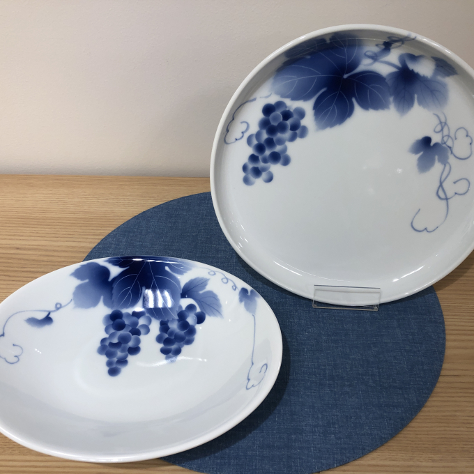 人気の深川製磁が入荷しました💐