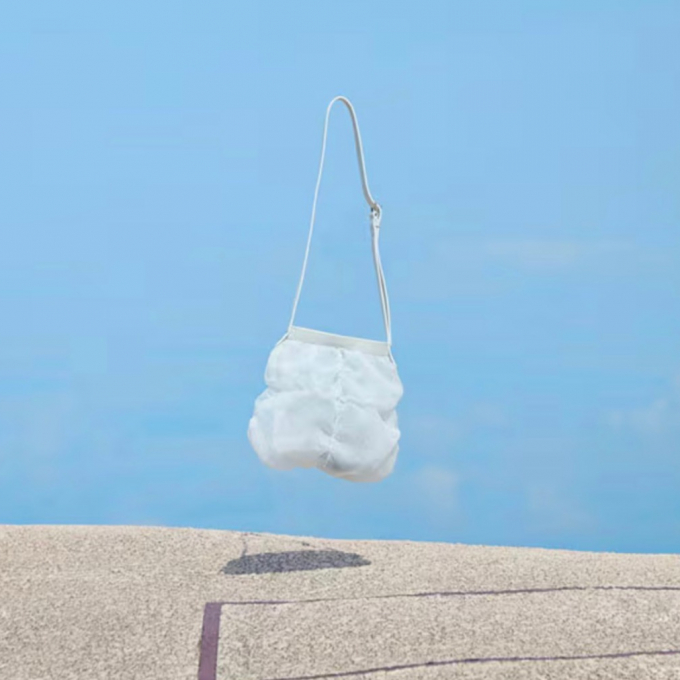 【ヒロコ ハヤシ】風を運ぶバッグ 夏の定番シリーズ「FABRE（ファーブル）」