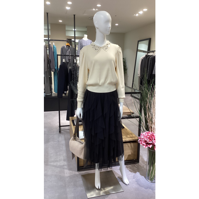 手洗い可能✨襟ビジューニット