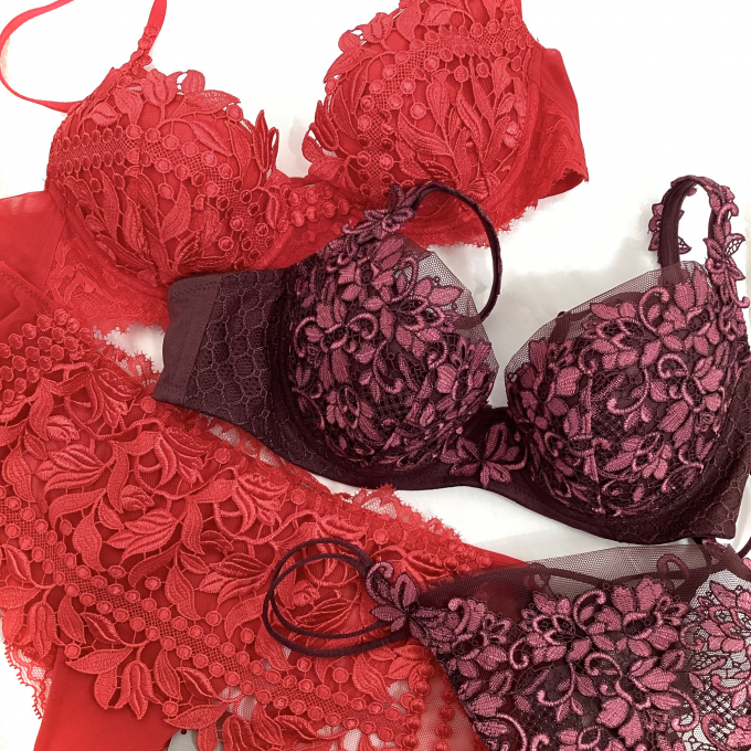 チョコより甘い🍫？バレンタインランジェリー🤎🩷