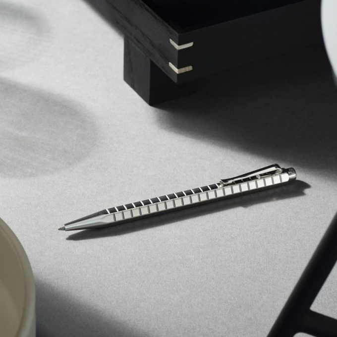 カランダッシュ🇨🇭シャープなフォルムの筆記具🖋️