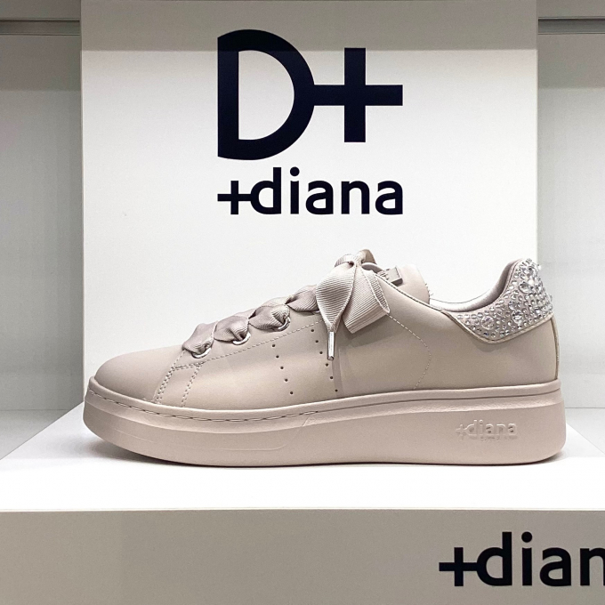  【タラントン】+dianaキラキラスニーカーのご紹介✨