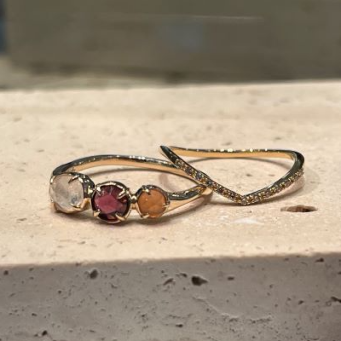 【 pink × white 】 リングのご紹介