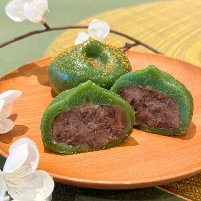 【永楽屋】もっちり弾力ある草餅のご案内