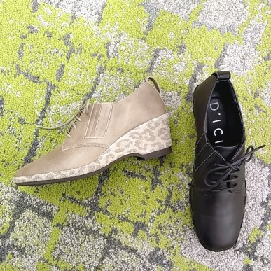 【ディッシィ】レースアップシューズ👞入荷【復刻版】
