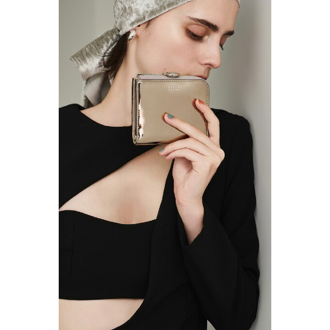 メタリックにときめくレザー❤️