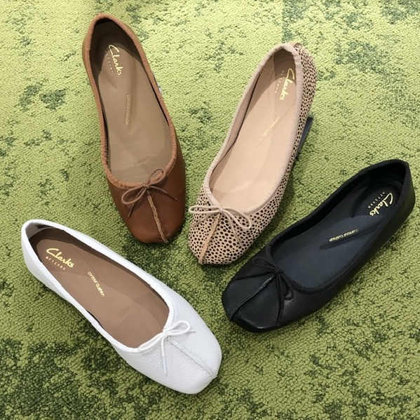 ロングセラーバレエシューズ