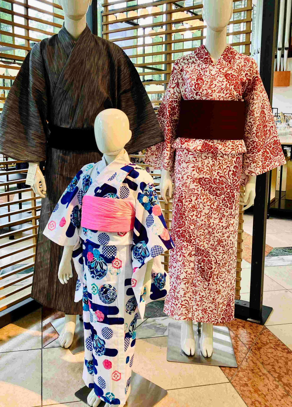 南館1Fオルガン広場　ゆかた