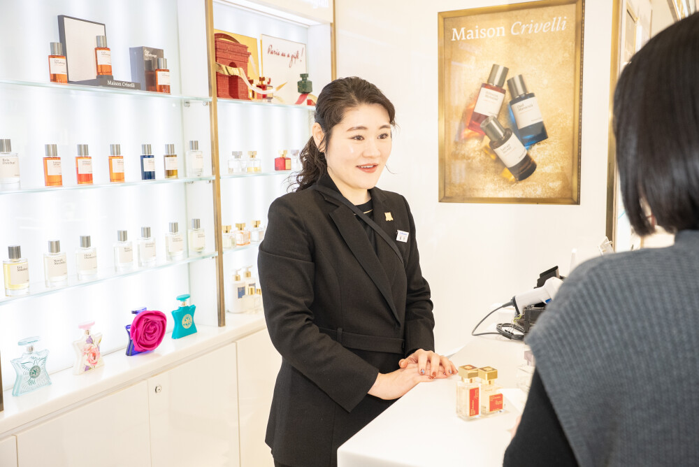 香りは自分自身の“オーラ”となり背中を押してくれる存在！思い出の1ページを一緒に作り上げる鷲野さんの想い