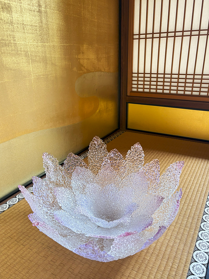 野田 朗子 Glass ExhibitionーLotus in Water