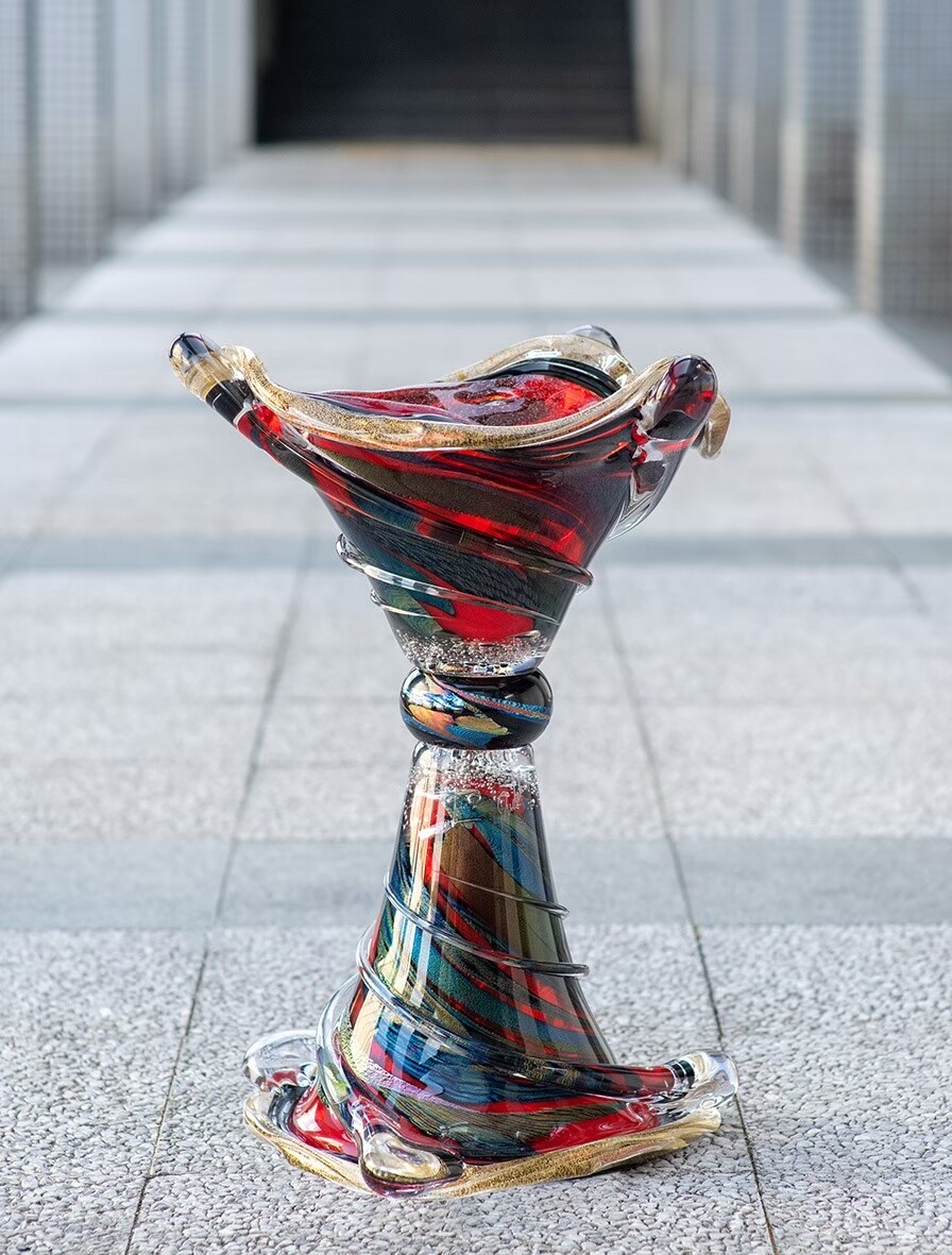 ガラスで奏でる宇宙のシンフォニー　田中英樹ガラス造形アート展