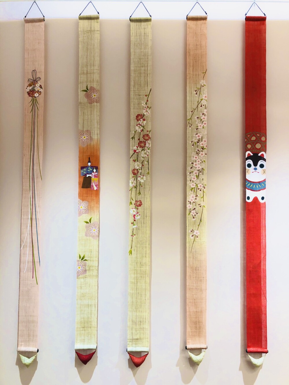 タペストリーで綴る春のインテリア