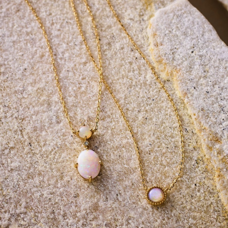 10月誕生石　opal