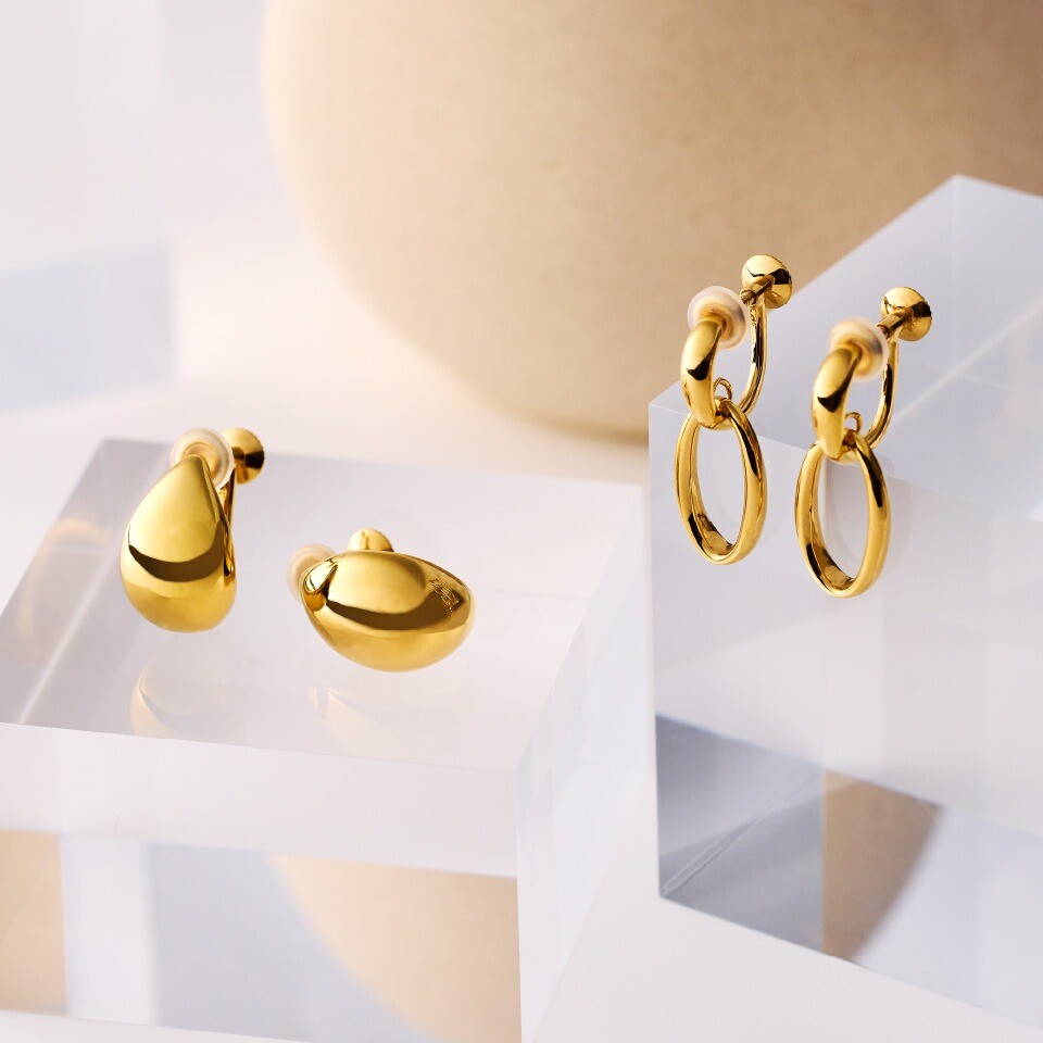 earring