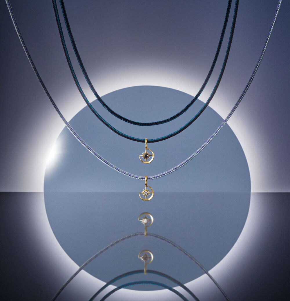 数量限定"ECLIPSE CHARM & CORD"