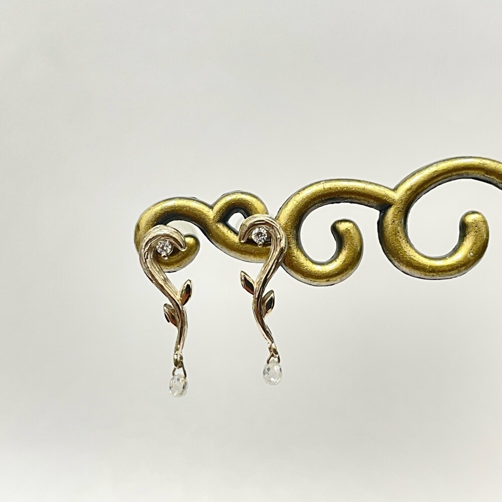 “ブリオレットダイヤモンド”使用♪