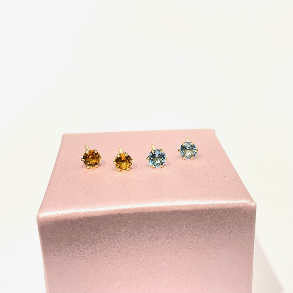 一粒ピアス入荷！