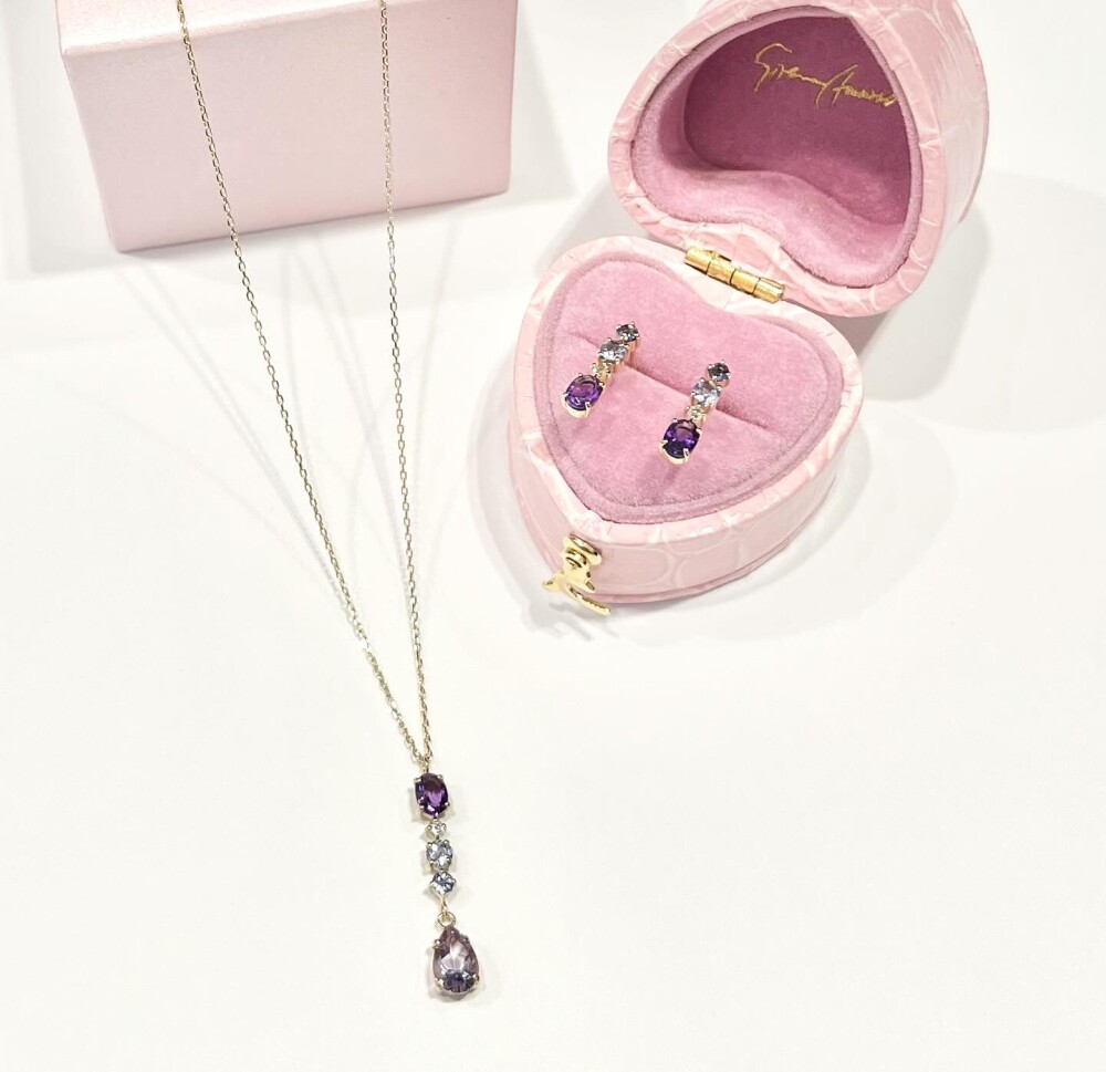 2月の誕生石☆ネックレスとピアス