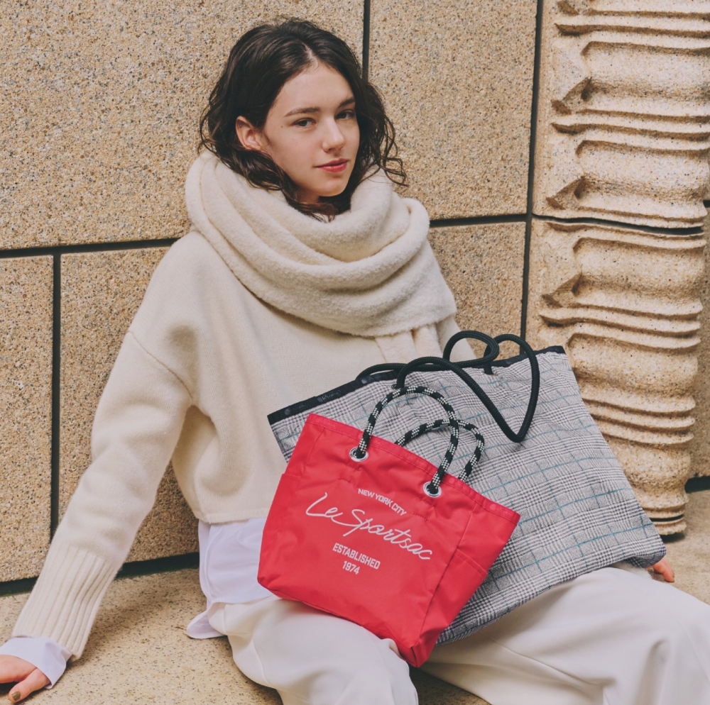 リバーシブルで使える!2Way Tote Collection リバーシブルで使える!2Way Tote Collection