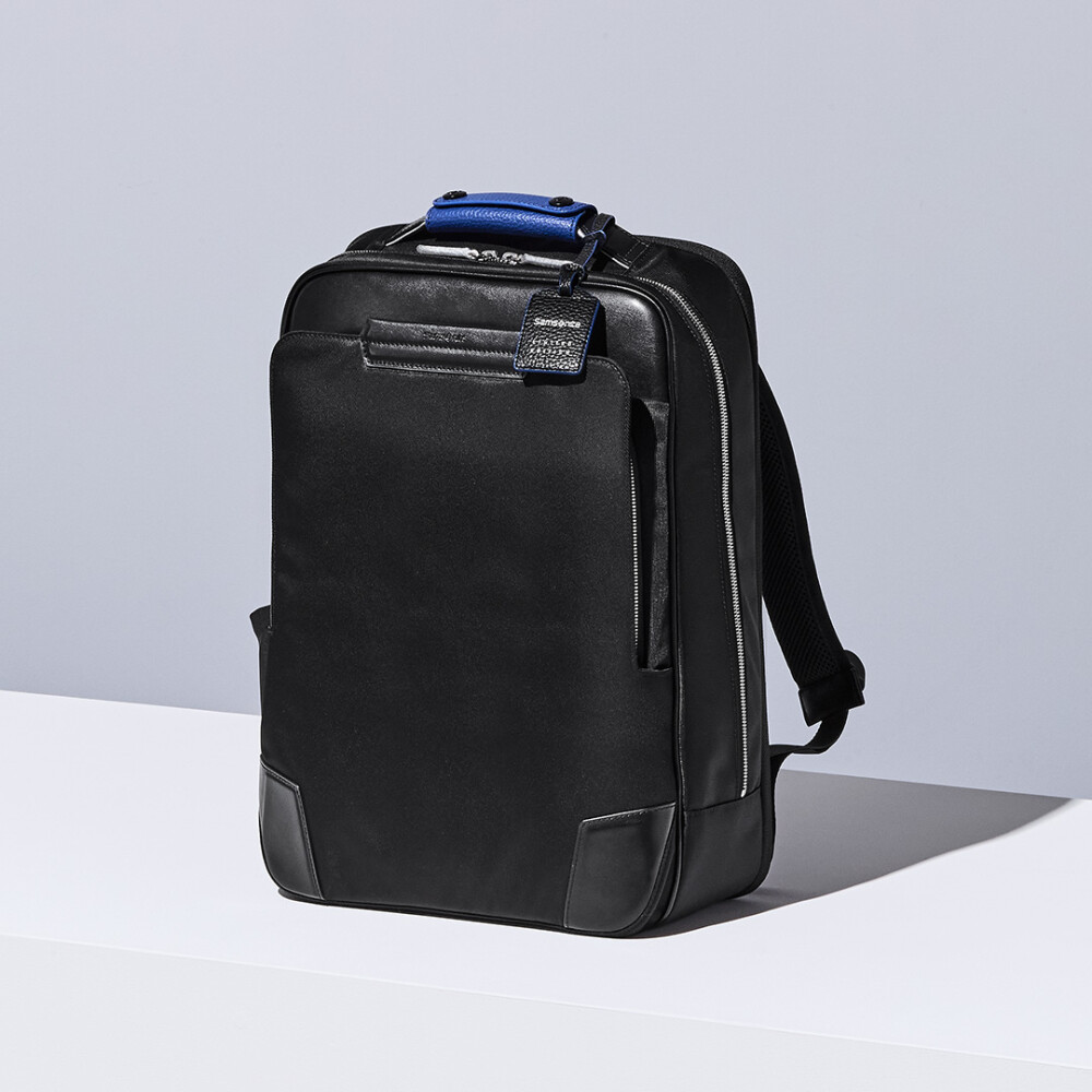 〈限定〉個性を添えるブルーをあしらったビジネスバッグ発売