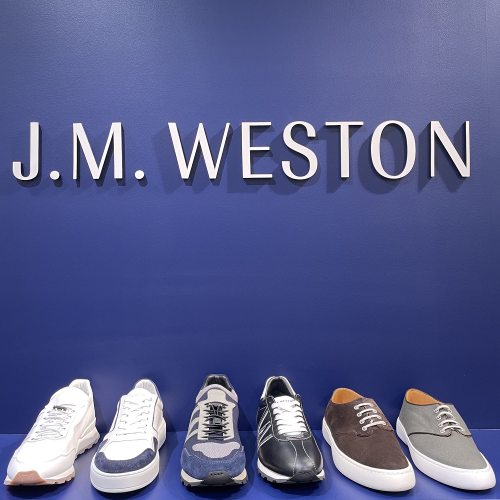 SNEAKER COLLECTION 