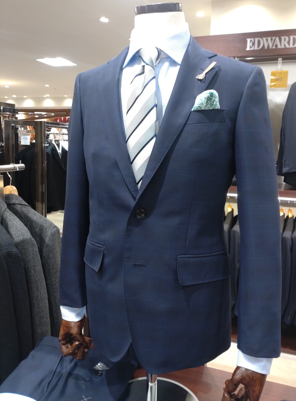 Men’ｓ骨格タイプ別スーツスタイル