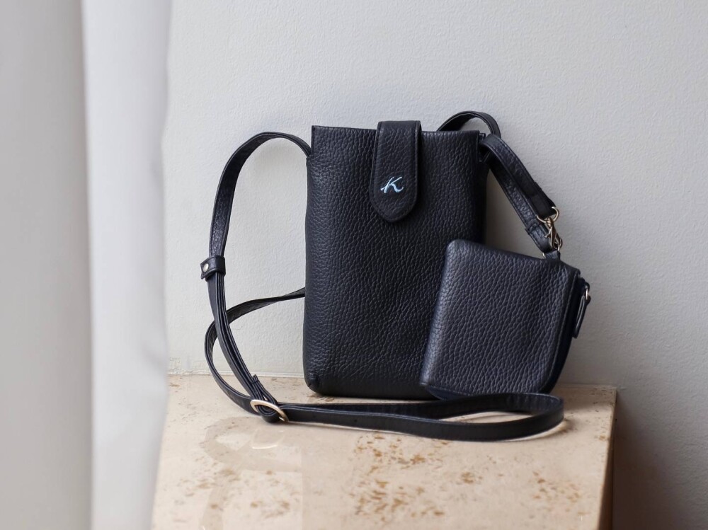 【キタムラ】新作スマホショルダーとハンドバッグ