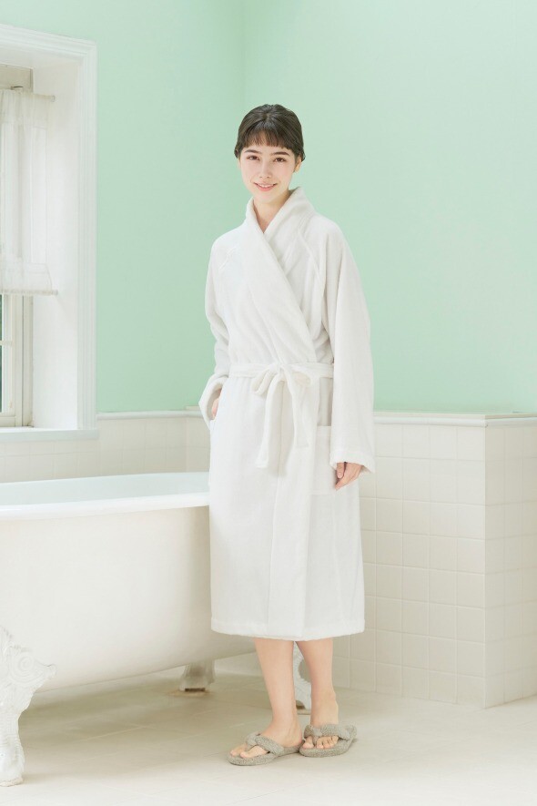 バスローブでスキンケア！？「肌をいたわる、やさしさのバスローブ。」