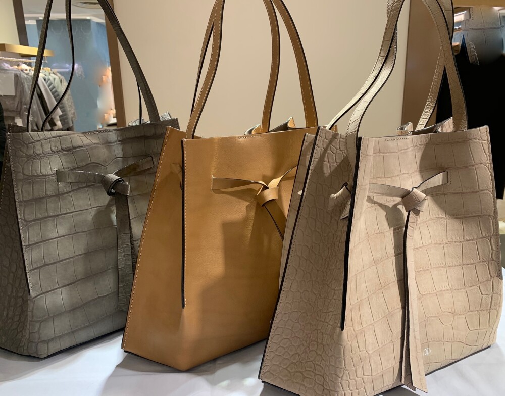 新バッグブランド アフラ のご紹介 アリアキアラブログｖｏｌ １０ アニオナ アリアキアラ 松坂屋名古屋店公式 Shop Blog