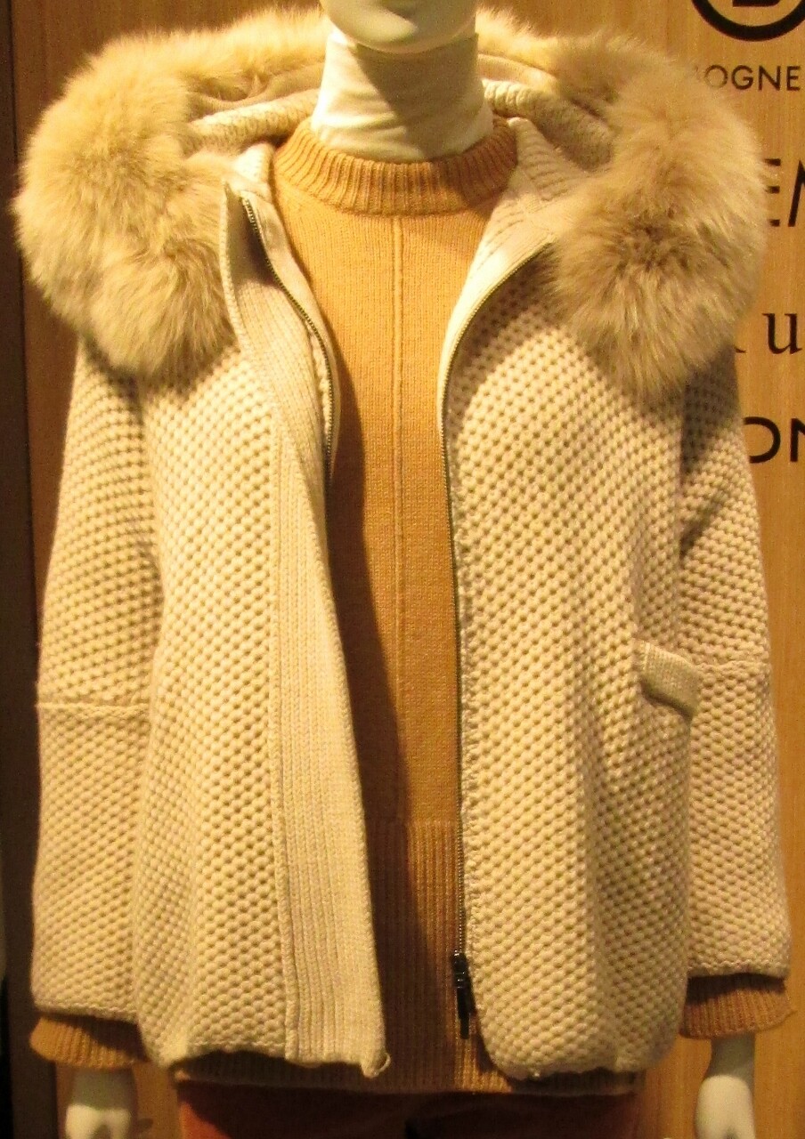 イタリアのブランド Stfania Carrera ステファニアカレラ のご紹介 アリアキアラブログｖｏｌ １１ アリアキアラ 松坂屋名古屋店公式 Shop Blog