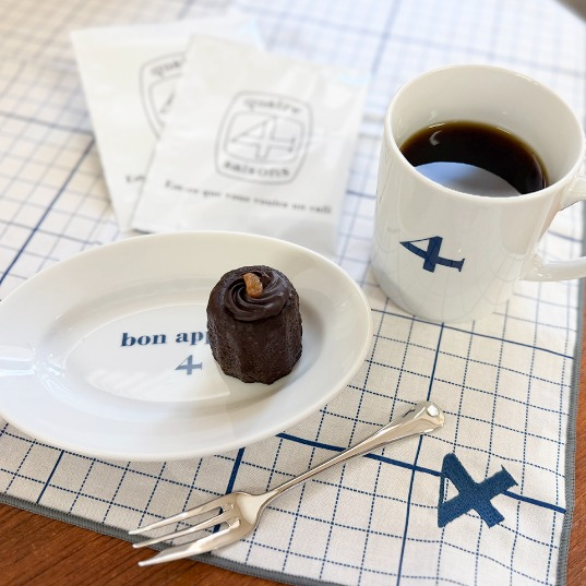 Paris Blue パリ・ブルー