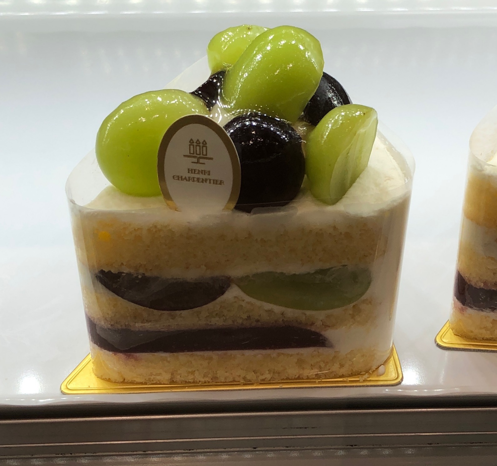 プレミアムショートケーキ〈巨峰&シャインマスカット〉