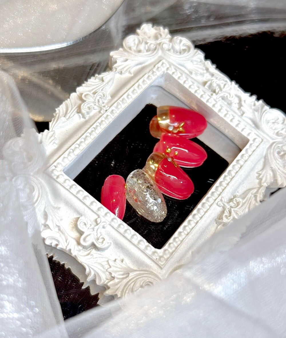 秋の美しさを指先に♡ボルドー×ゴールドミラー🍷✨