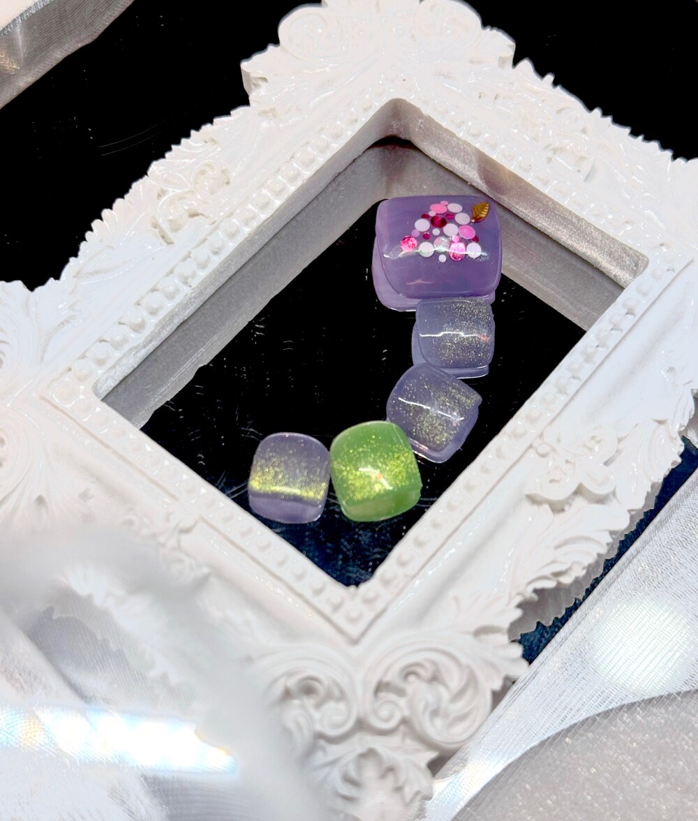 秋の足元を彩る♡パープルフット×ジューシーぶどうネイル🍇