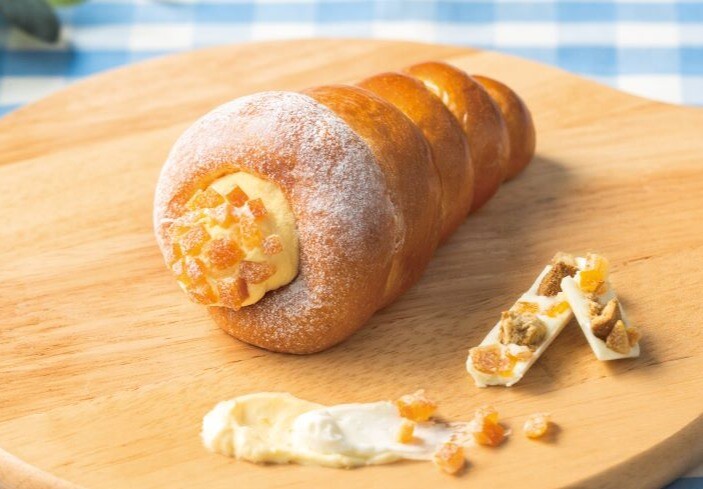 季節のコロネ　オレンジ＆クリームチーズ　発売！！