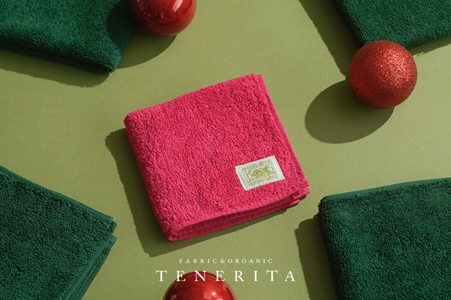 クリスマス限定カラー「ルビーレッド」「エバーグリーン」