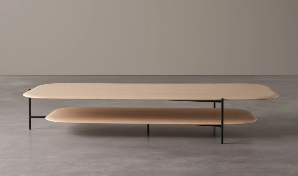 【MERIDIANI】浮遊感を纏う洗練デザイン〈ADRIAN〉