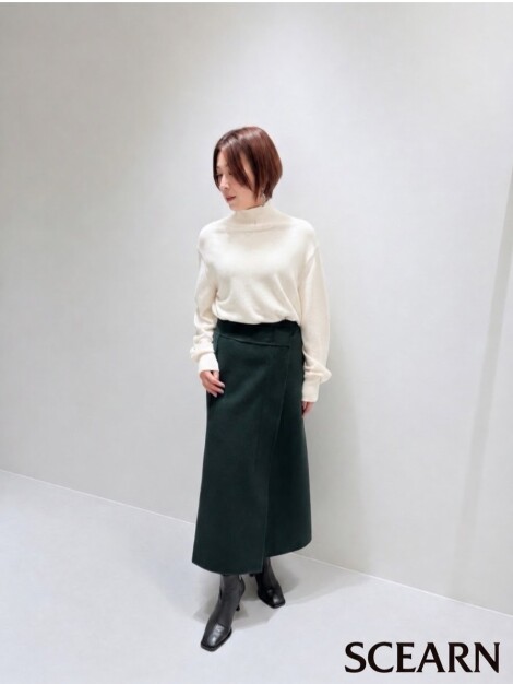 BEIGE,