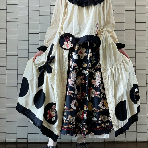 ハロウィーンワンダーランド刺繍パッチワーク吊りスカート*〜【電話